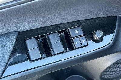 2019 Toyota Prius XLE