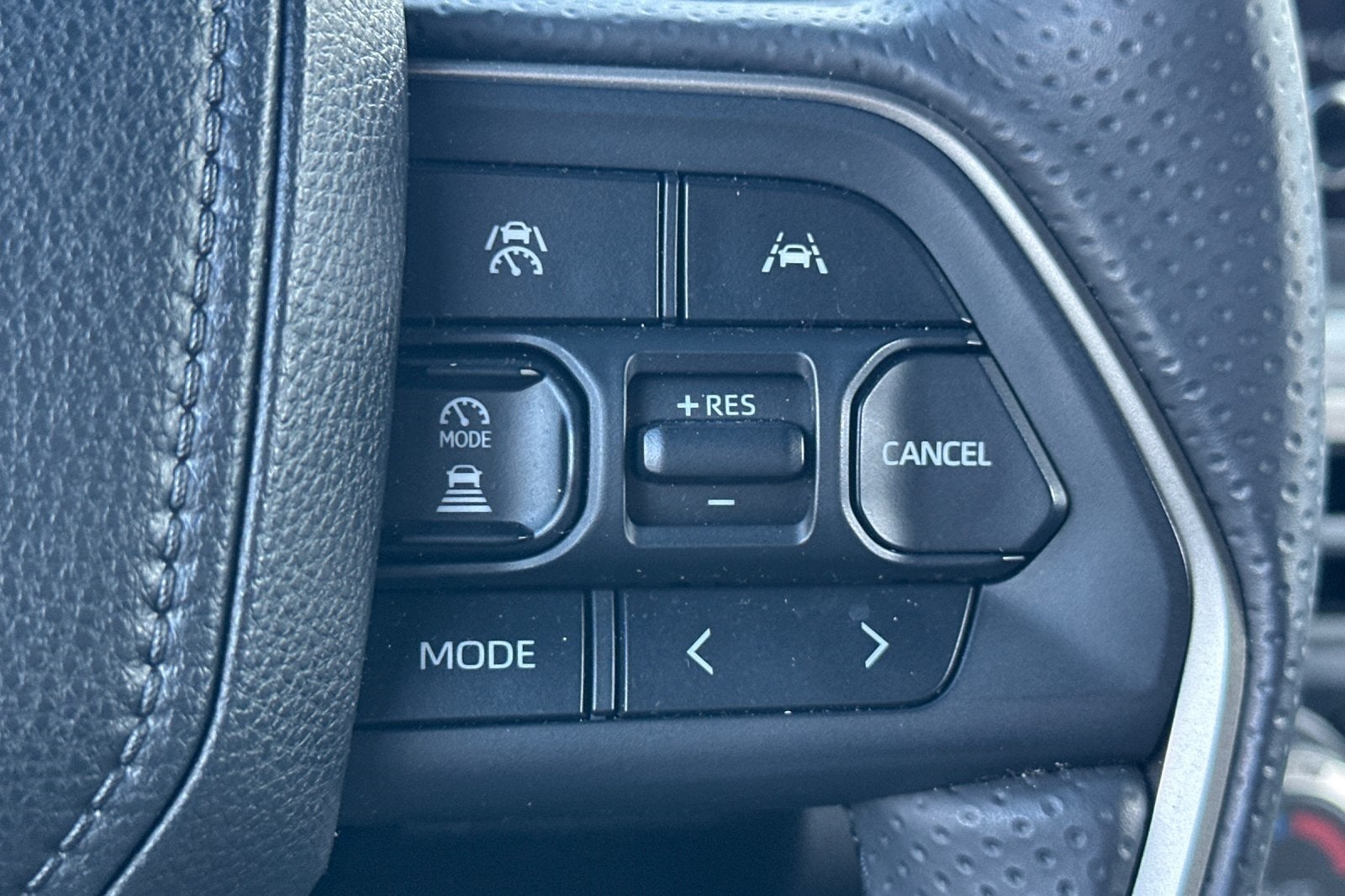 2025 Toyota 4Runner i-FORCE MAX Hybrid TRD Off Road