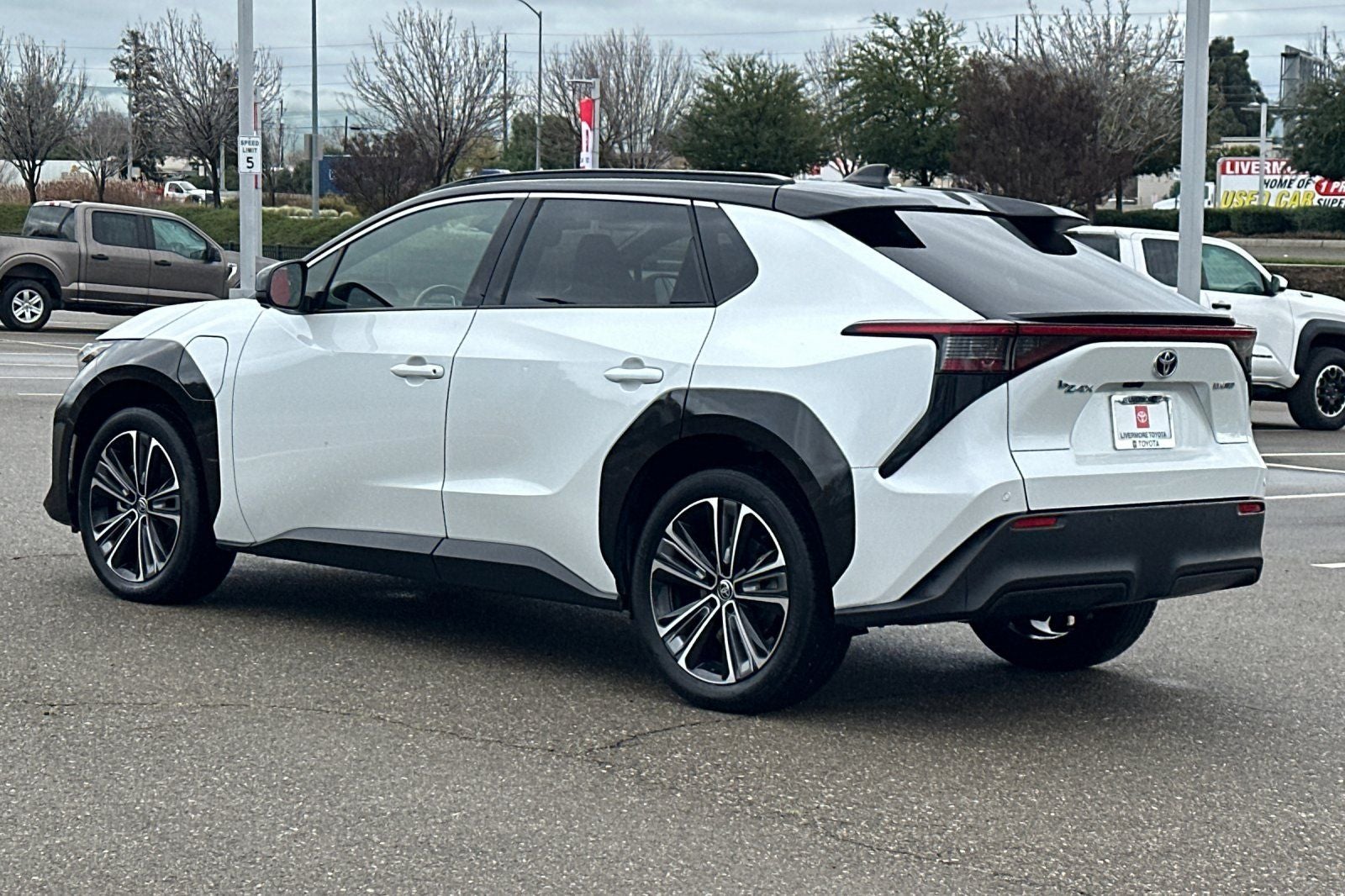 2023 Toyota bZ4X Limited