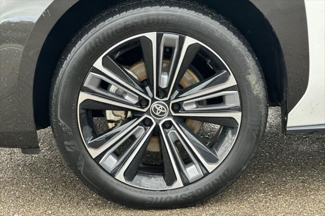 2023 Toyota bZ4X Limited