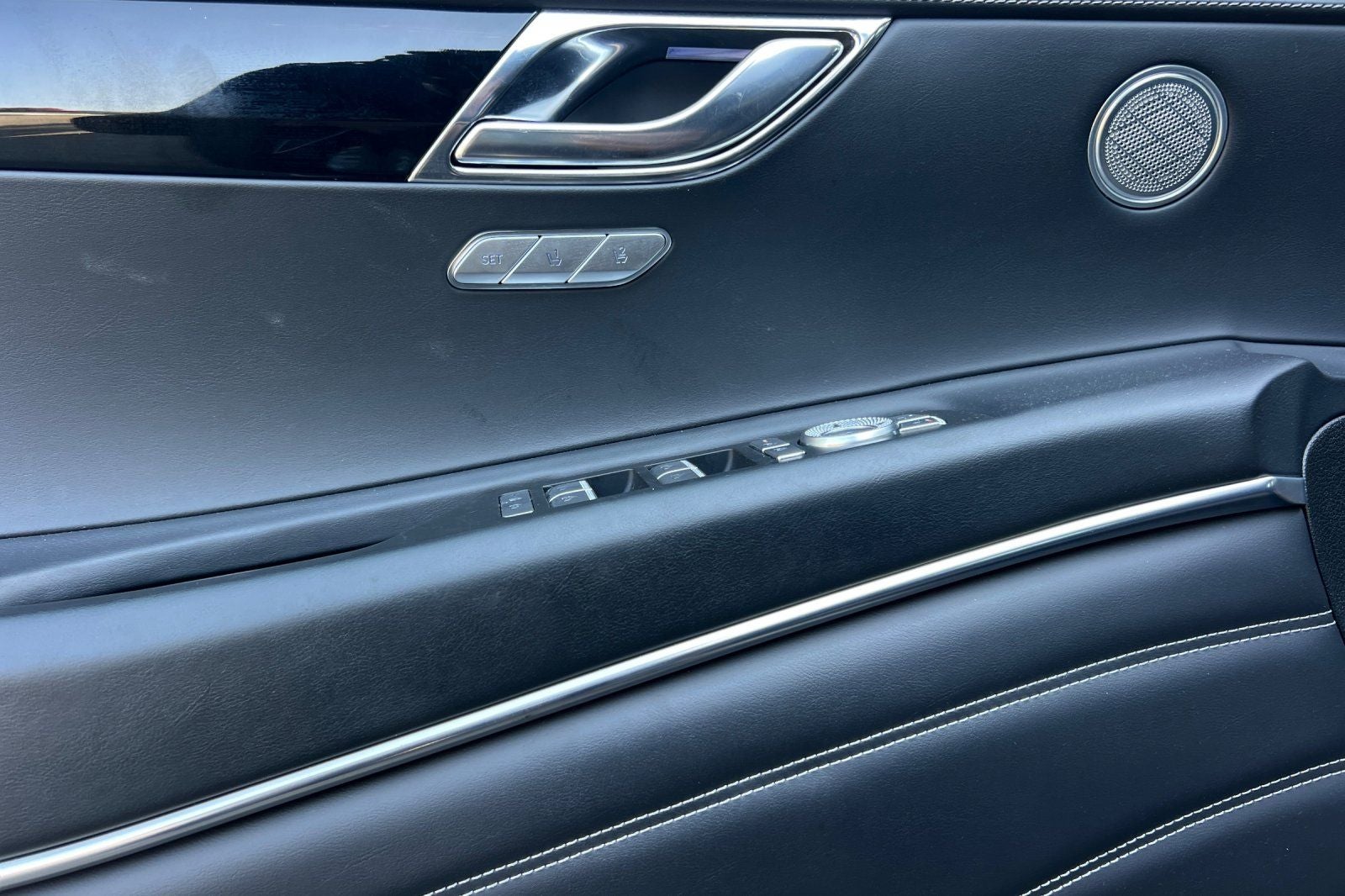 2025 Genesis GV80 2.5T