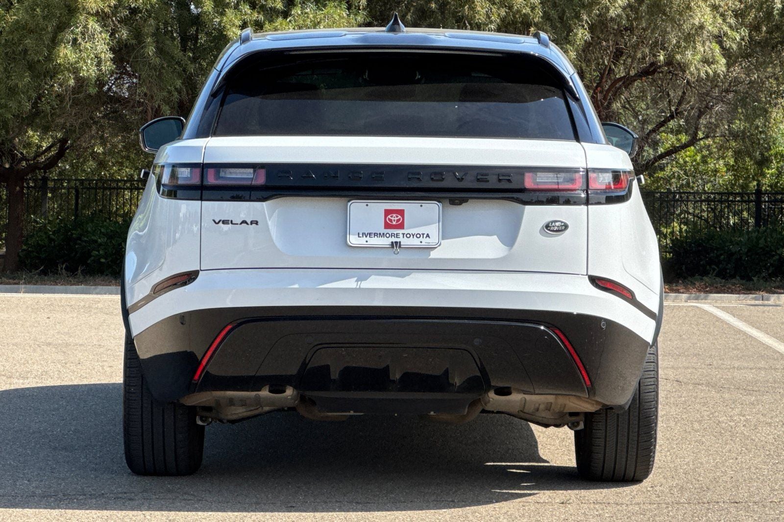 2022 Land Rover Range Rover Velar P250 R-Dynamic S