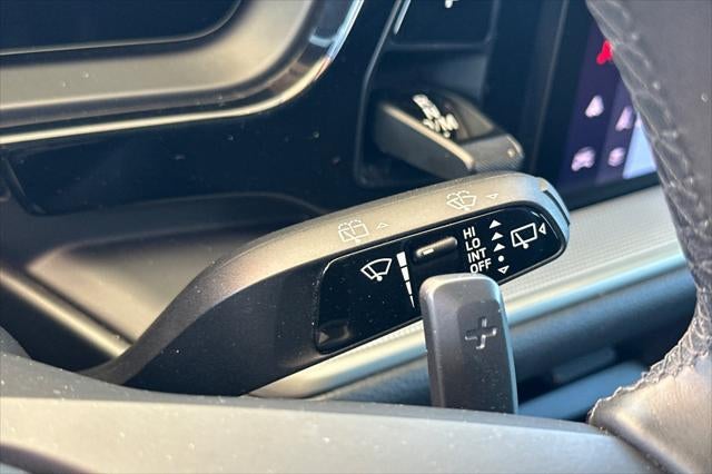 2025 Porsche Cayenne Base