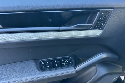 2024 Porsche Cayenne Base