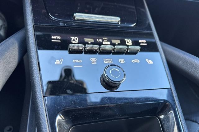 2024 Porsche Cayenne Base