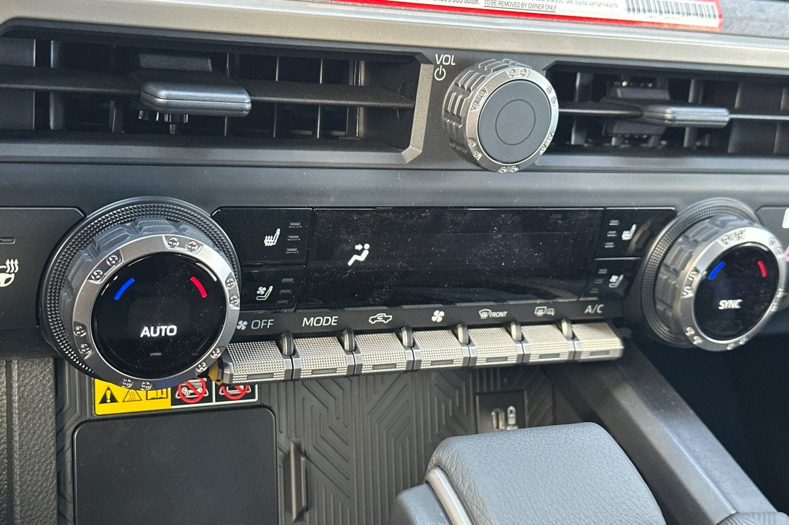 2026 Toyota Tacoma i-FORCE MAX Tacoma Trailhunter