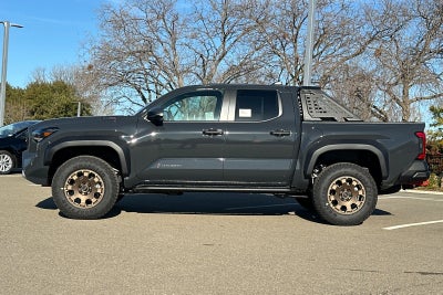 2026 Toyota Tacoma i-FORCE MAX Tacoma Trailhunter