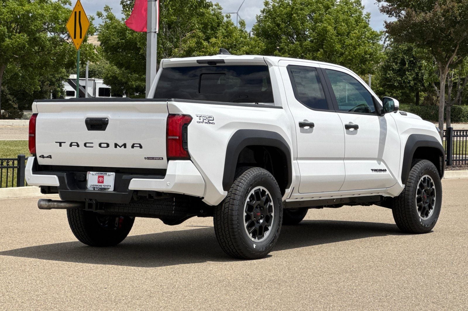 2026 Toyota Tacoma i-FORCE MAX Tacoma TRD Off-Road