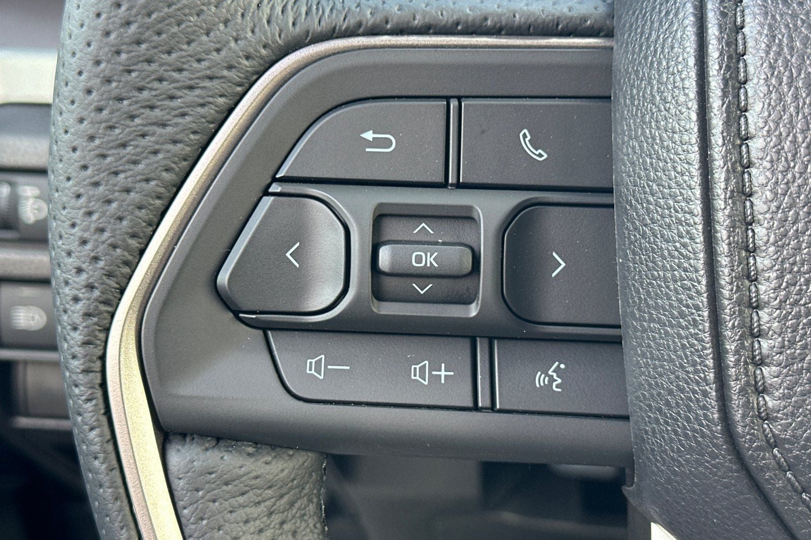 2025 Toyota Tacoma i-FORCE MAX Tacoma TRD Off-Road