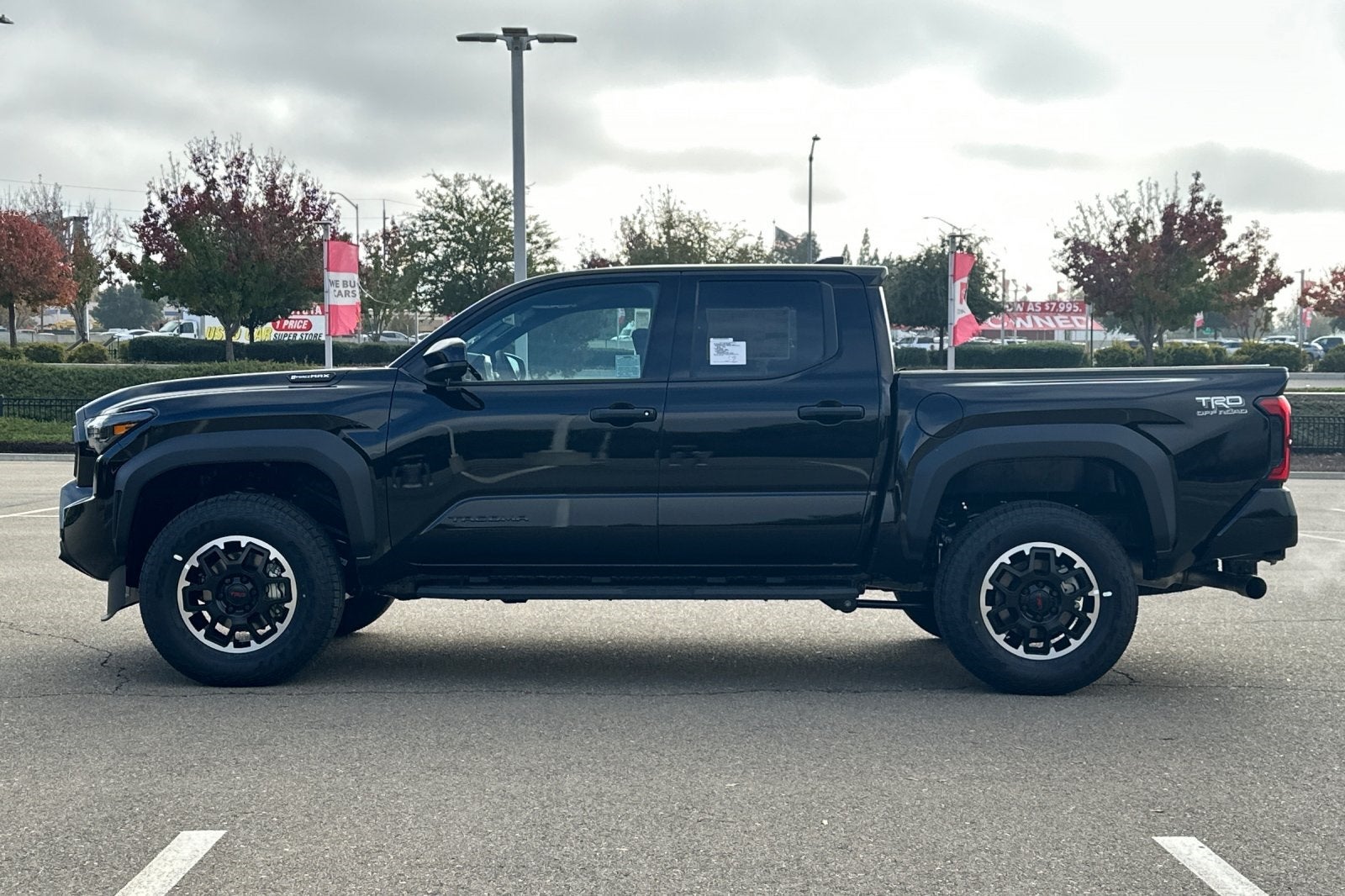 2025 Toyota Tacoma i-FORCE MAX Tacoma TRD Off-Road