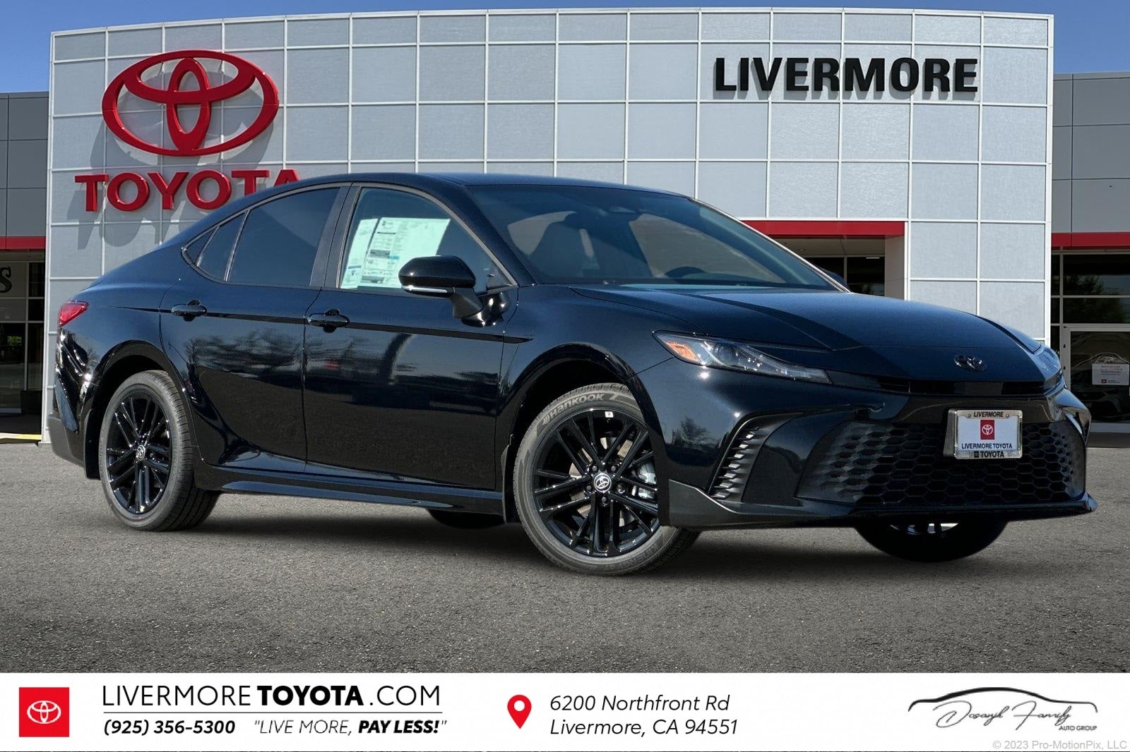 2026 Toyota Camry SE AWD