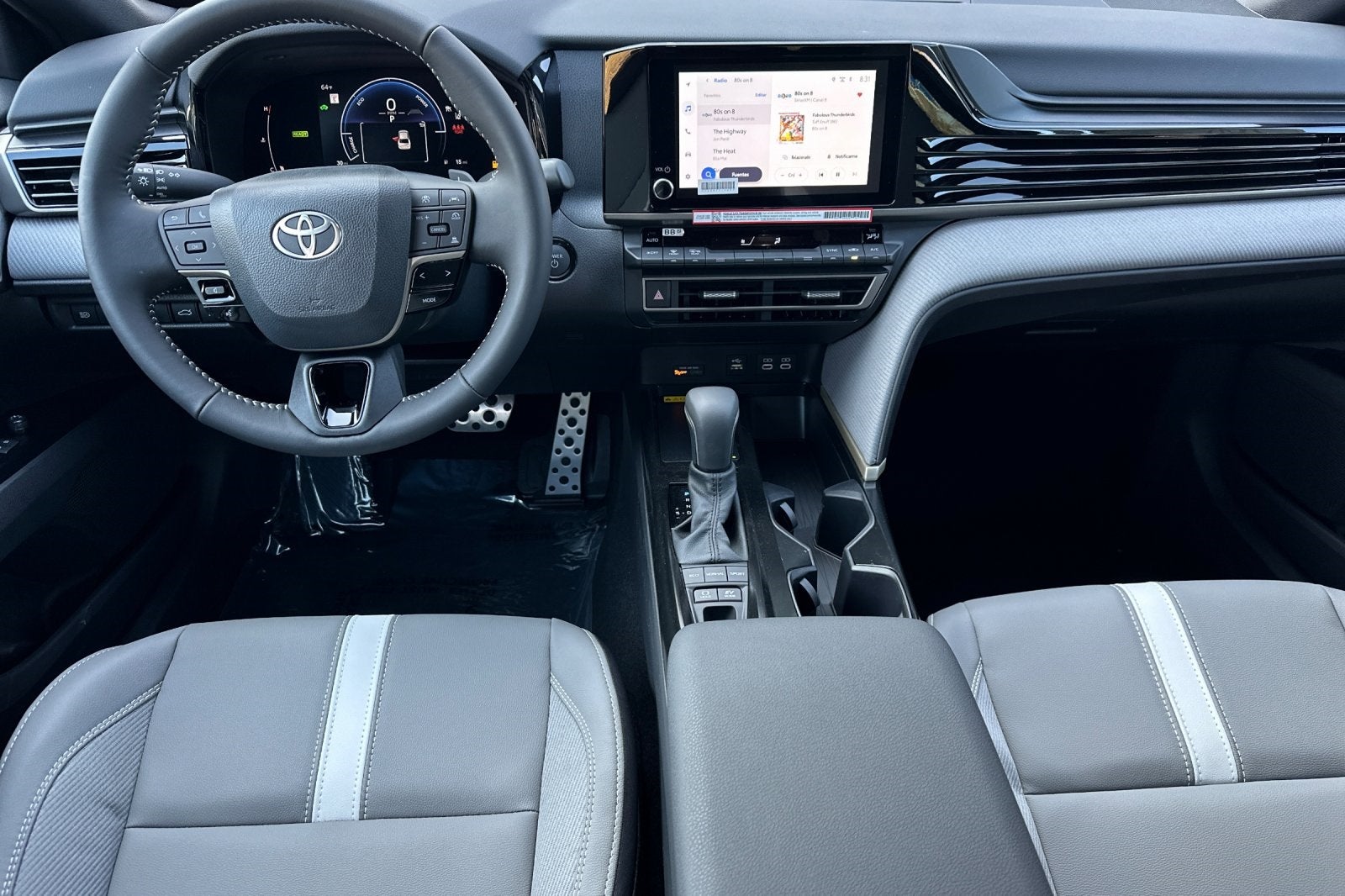 2026 Toyota Camry SE AWD
