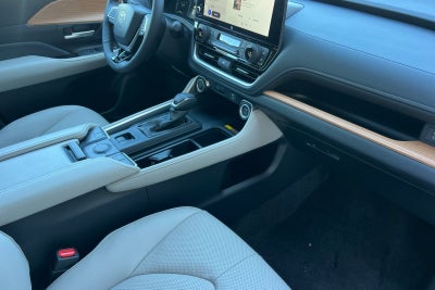 2026 Toyota Grand Highlander Hybrid Limited