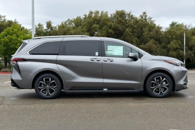 2026 Toyota Sienna Platinum