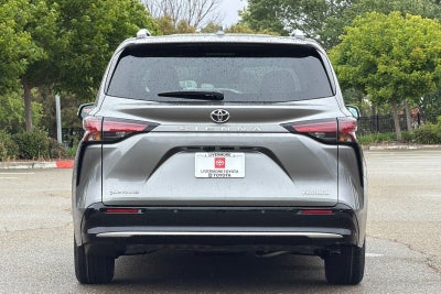 2026 Toyota Sienna Platinum