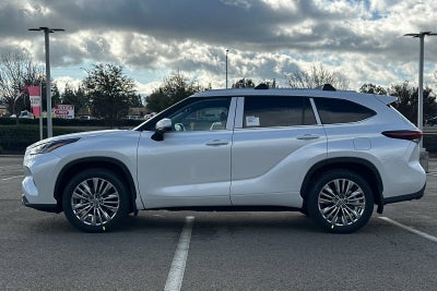 2026 Toyota Highlander Platinum
