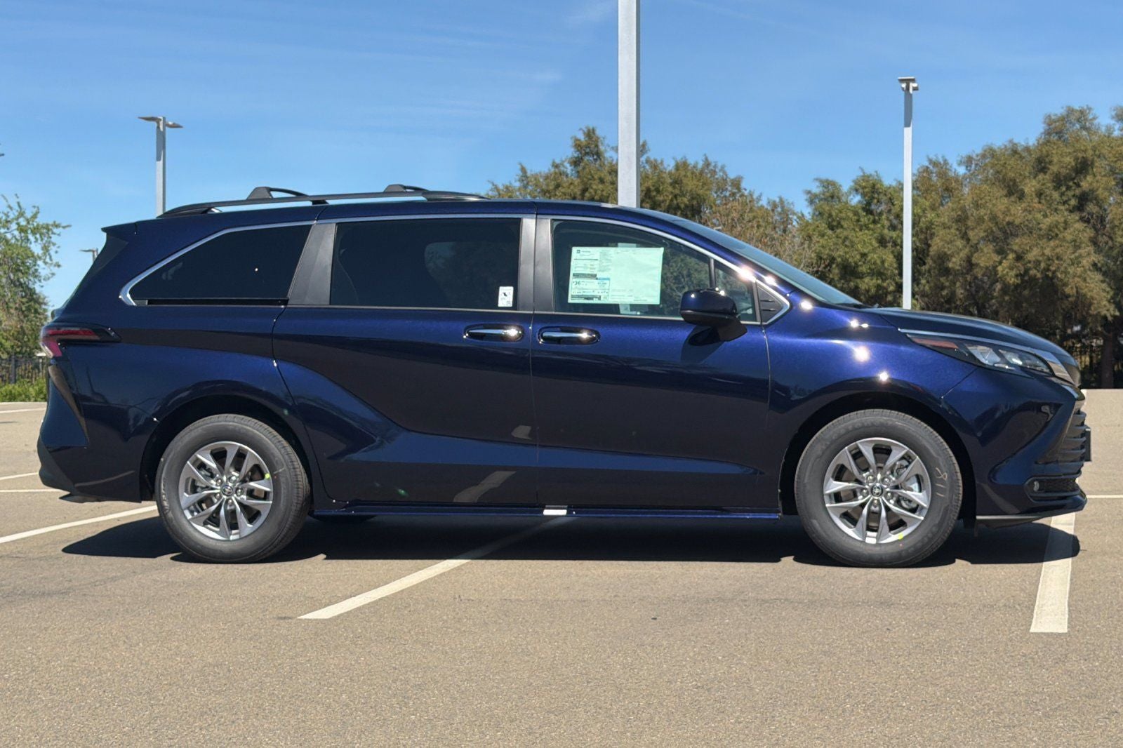 2026 Toyota Sienna XLE