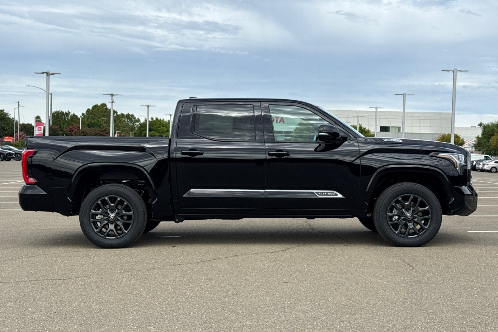 2026 Toyota Tundra i-FORCE MAX Tundra Platinum