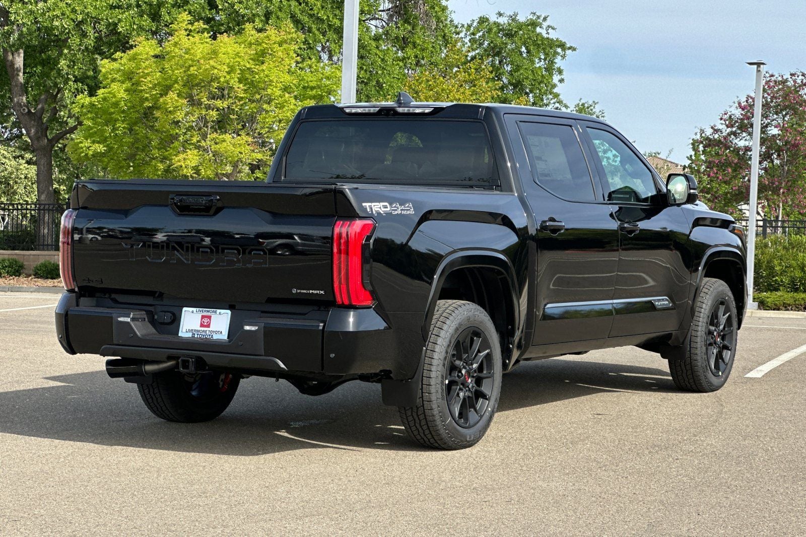 2026 Toyota Tundra i-FORCE MAX Tundra Platinum