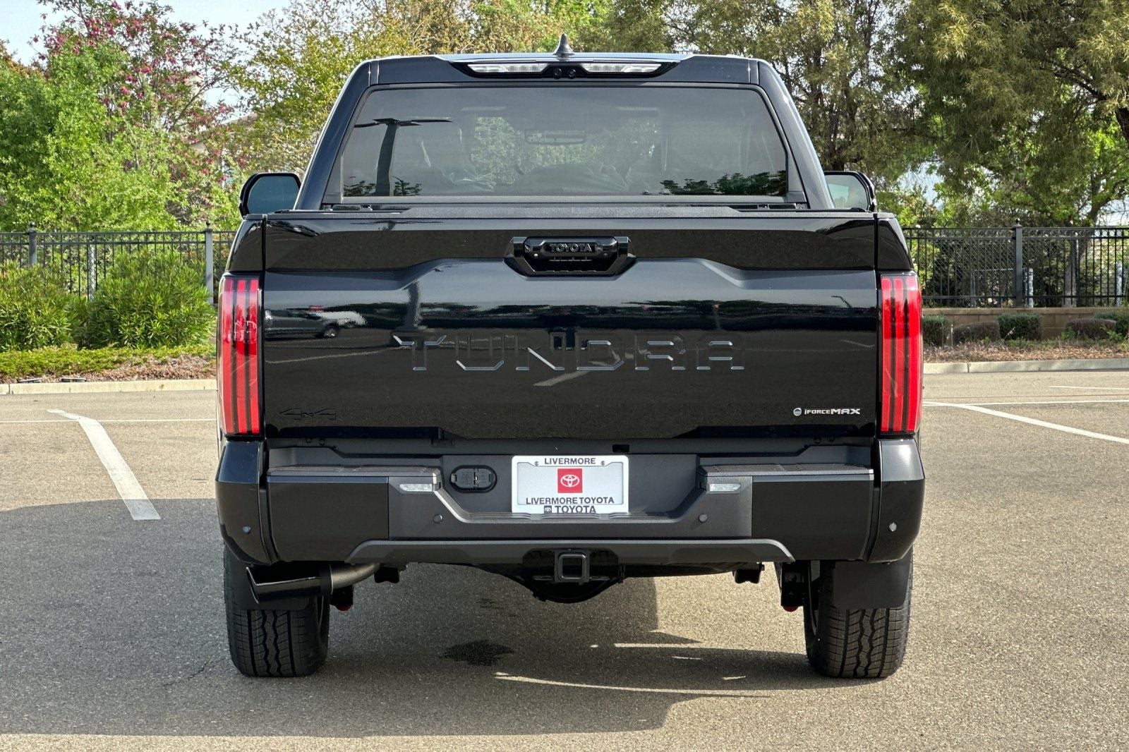 2026 Toyota Tundra i-FORCE MAX Tundra Platinum