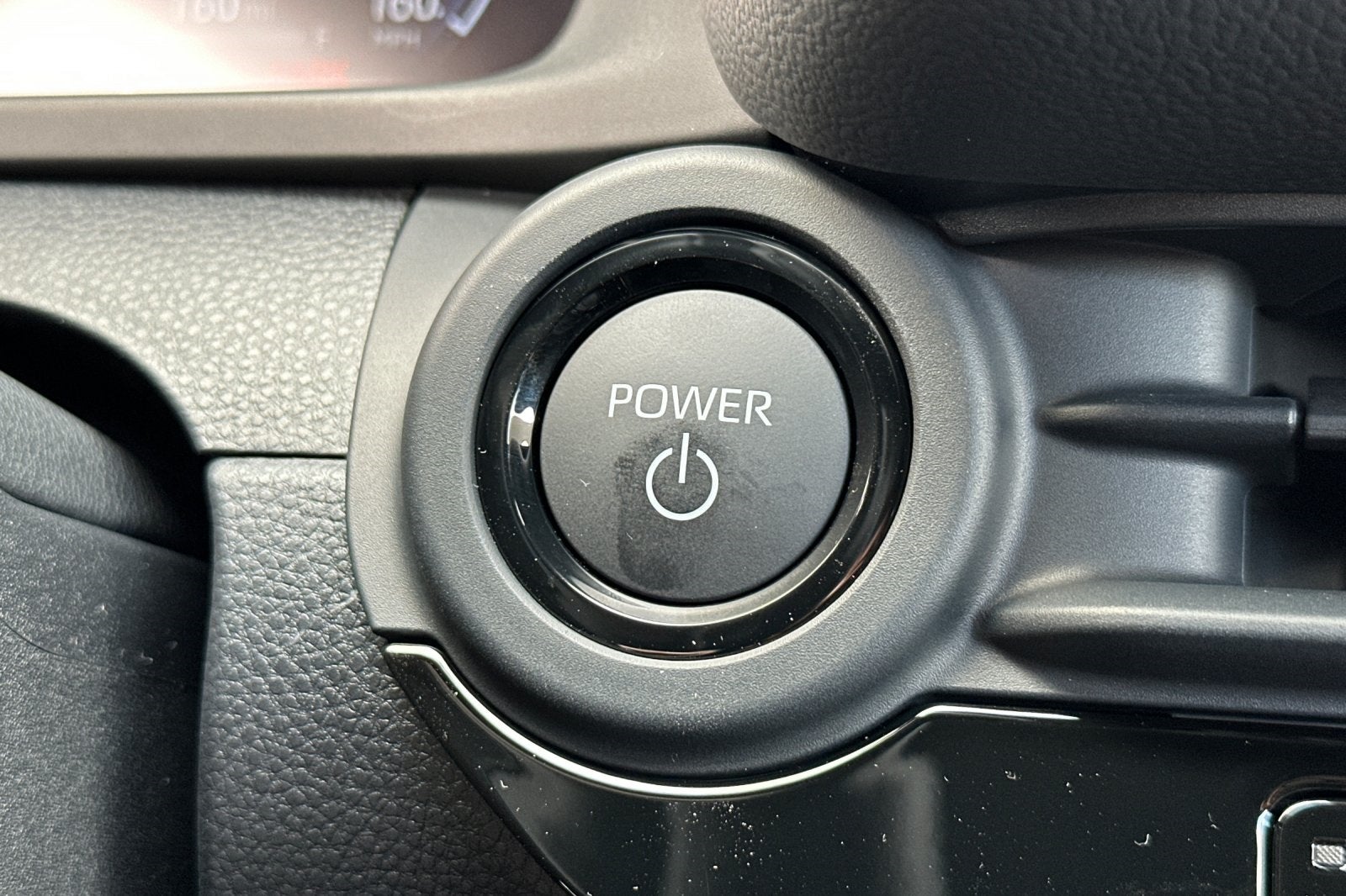 2025 Toyota Toyota Crown Signia XLE