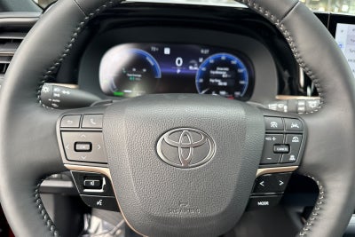 2025 Toyota Toyota Crown Signia XLE