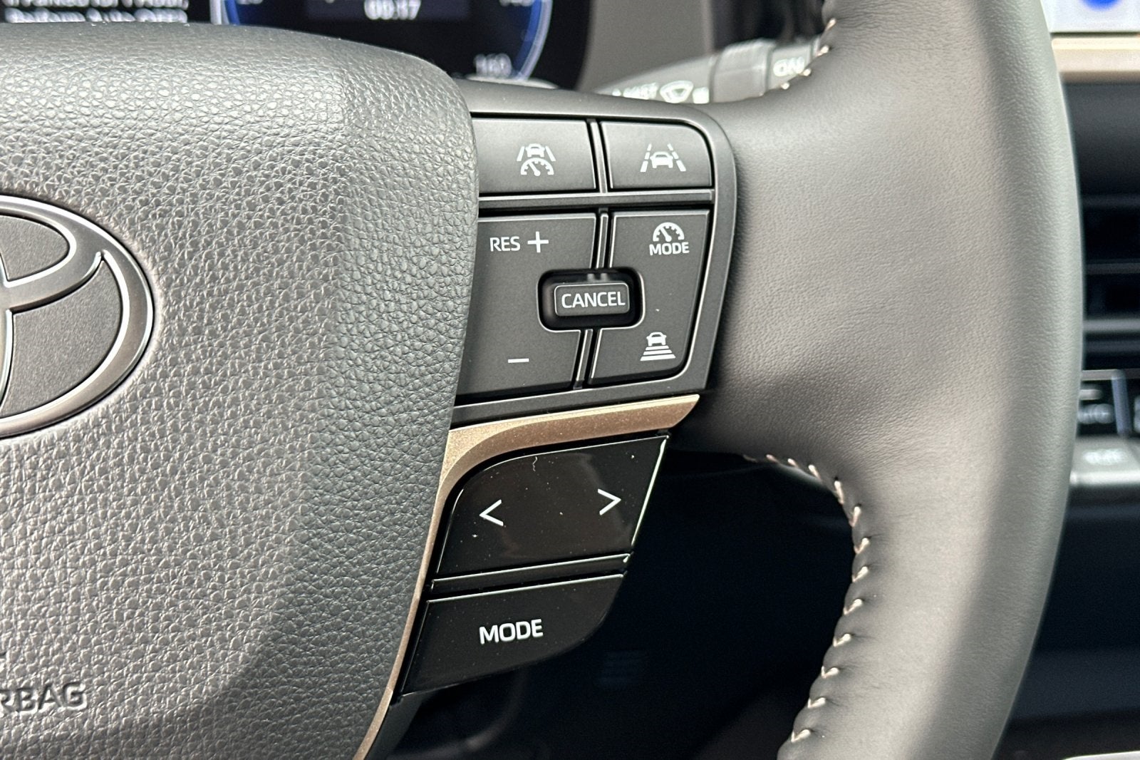 2025 Toyota Toyota Crown Signia XLE