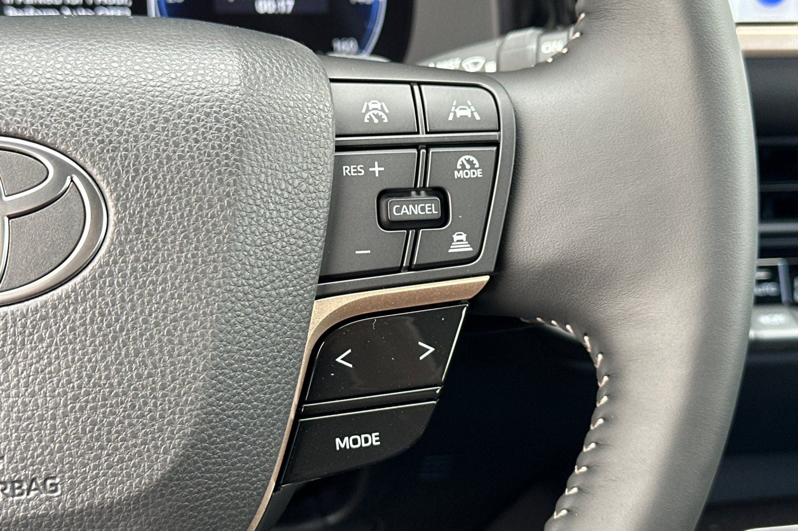 2025 Toyota Toyota Crown Signia XLE