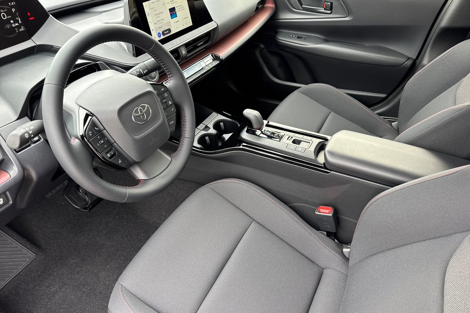 2026 Toyota Prius Plug-in Hybrid SE