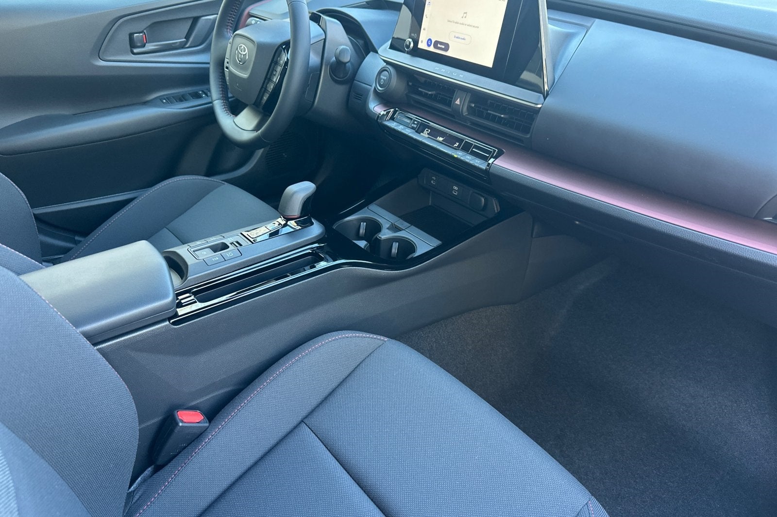 2026 Toyota Prius Plug-in Hybrid SE