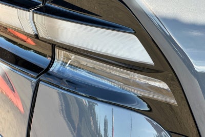 2027 Toyota Prius Plug-in Hybrid XSE Premium