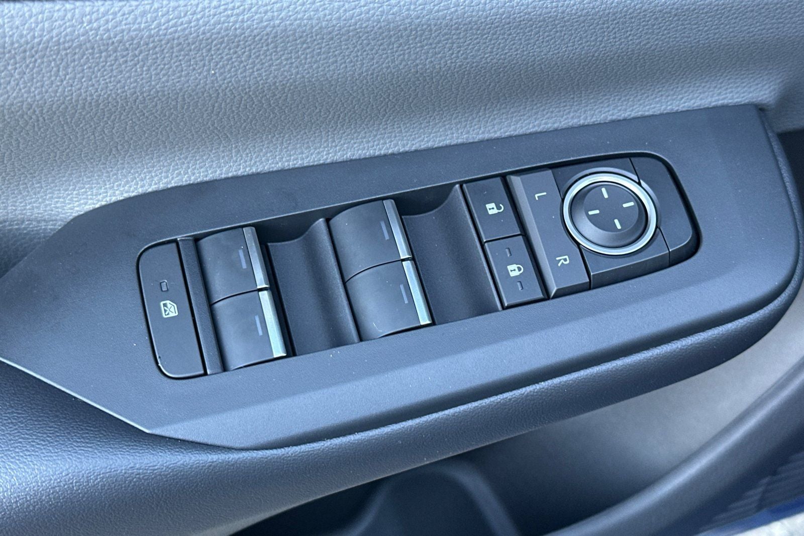 2027 Toyota Prius Limited AWD