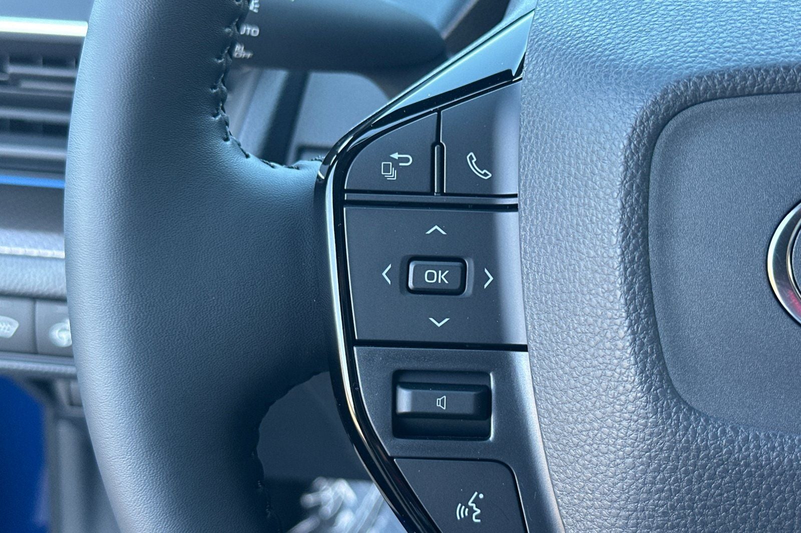 2027 Toyota Prius Limited AWD