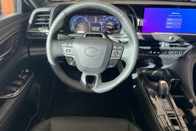 2027 Toyota Toyota Crown Platinum