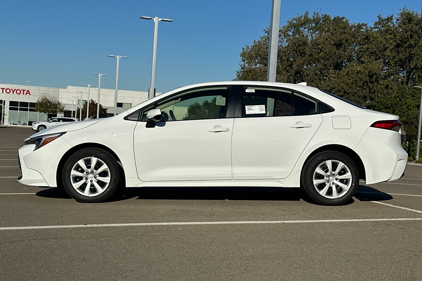 2027 Toyota Corolla Hybrid LE