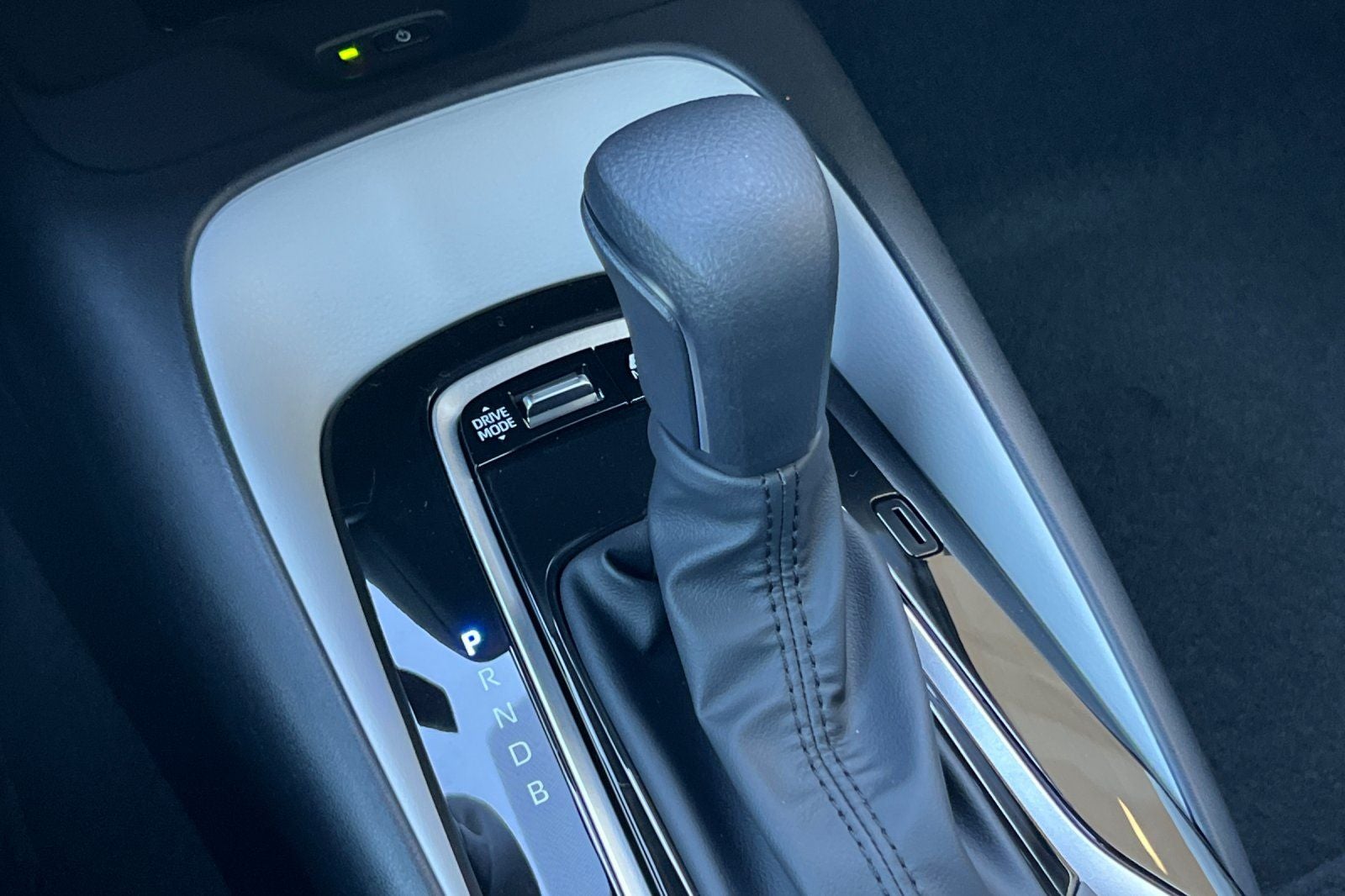 2026 Toyota Corolla SE - Photo 23