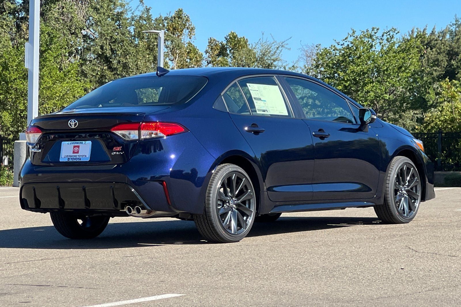 2026 Toyota Corolla SE - Photo 4