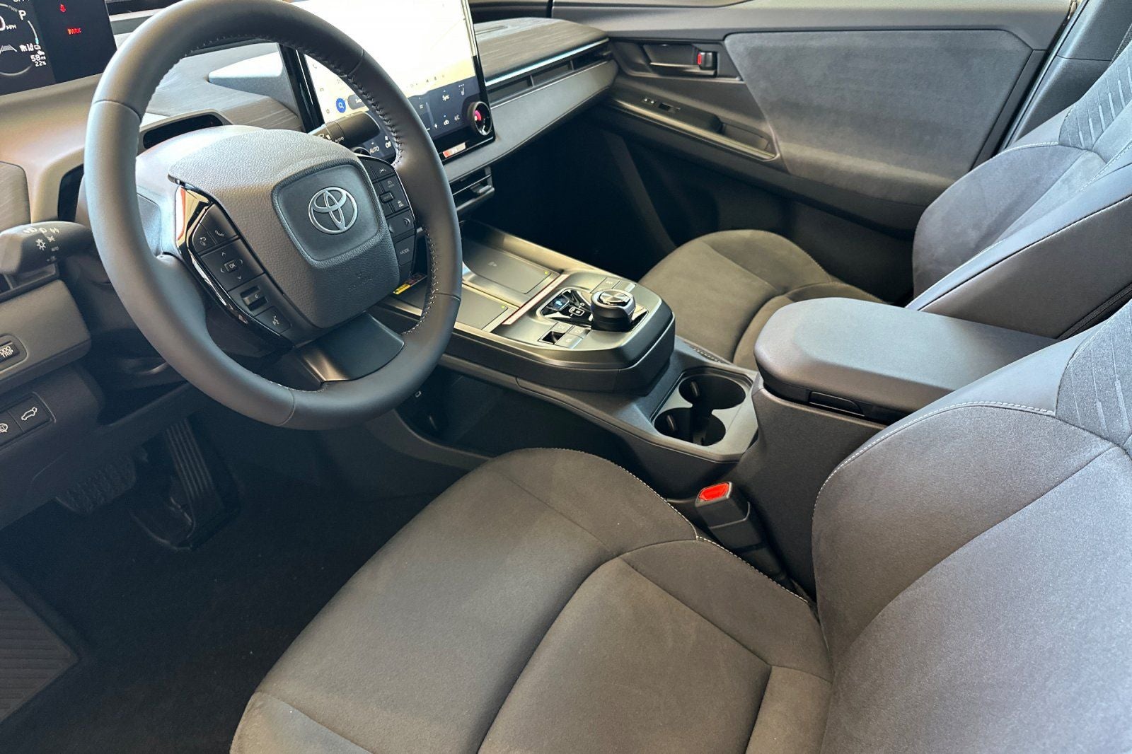 2026 Toyota C-HR XSE