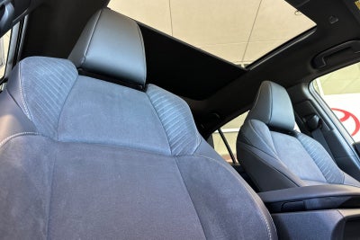 2026 Toyota C-HR XSE