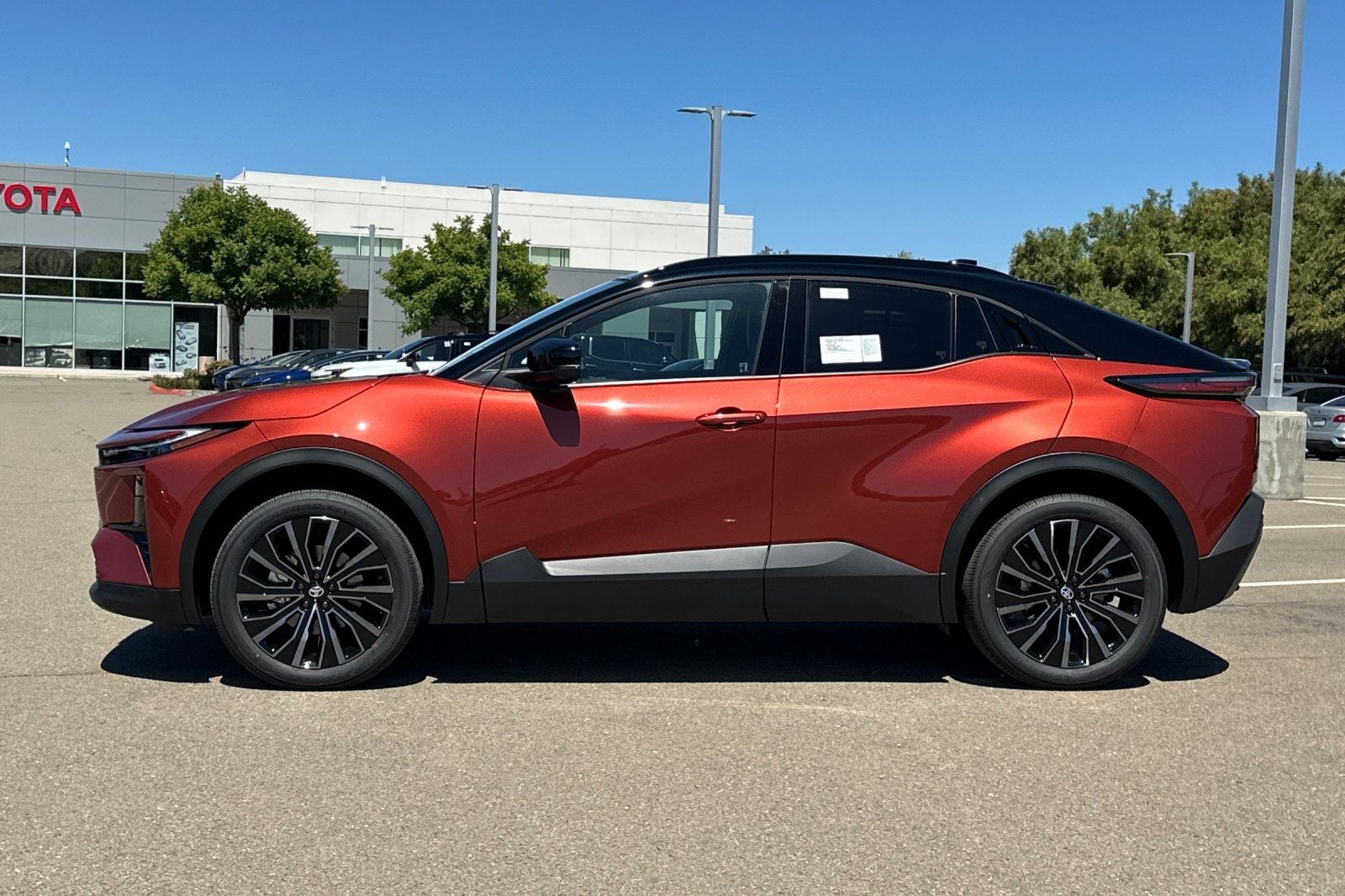 2026 Toyota C-HR XSE