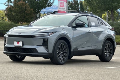 2027 Toyota C-HR XSE