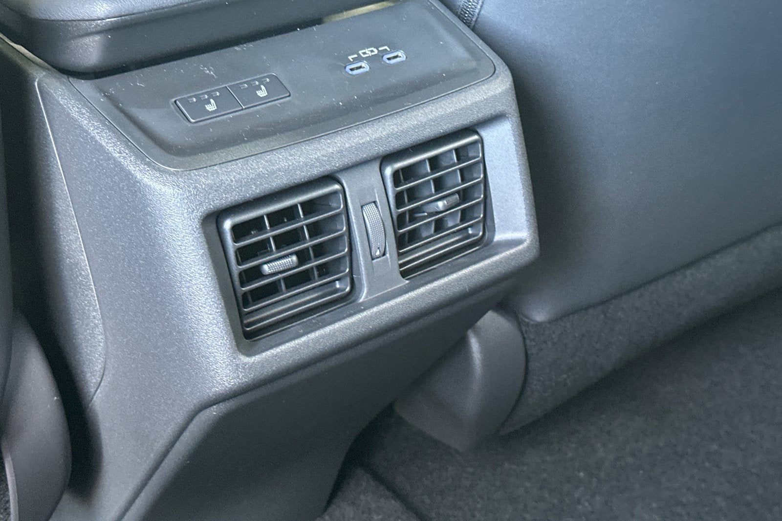 2027 Toyota bZ Woodland AWD (Natl)