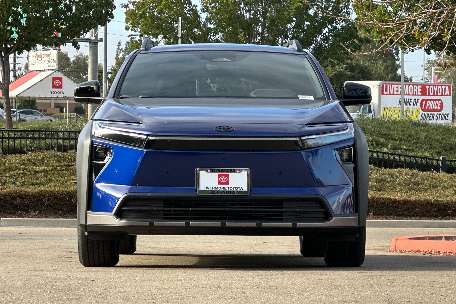 2027 Toyota bZ Woodland AWD (Natl)