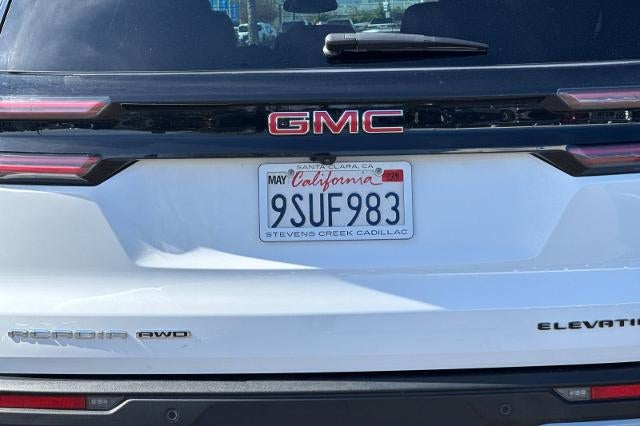 2025 GMC Acadia Elevation