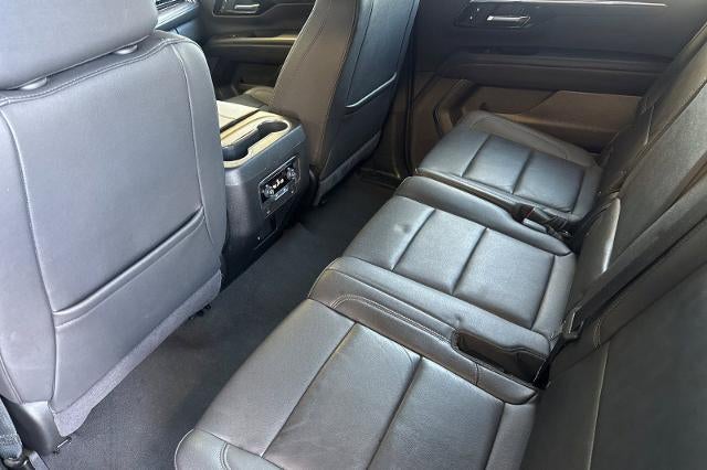 2025 Chevrolet Suburban LT