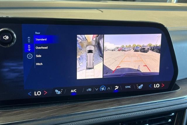 2025 Chevrolet Suburban LT