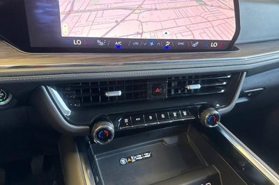 2025 Chevrolet Suburban LT