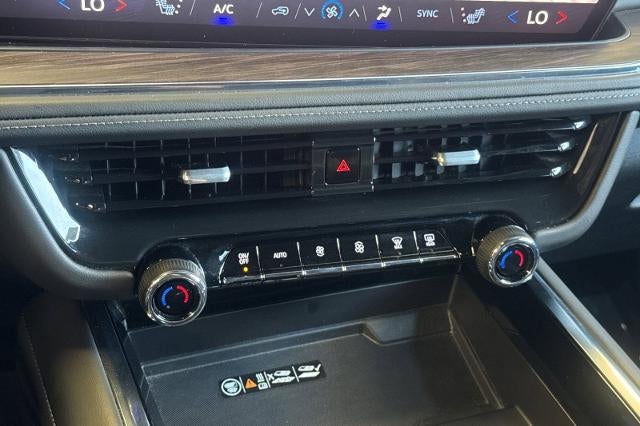 2025 Chevrolet Suburban LT