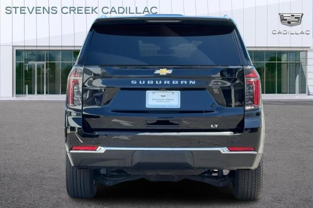 2025 Chevrolet Suburban LT