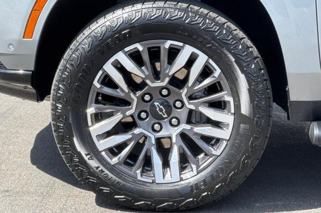 2025 Chevrolet Suburban Z71